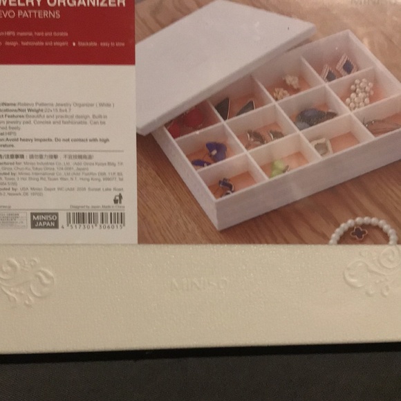 🪩New “MINISO” Jewelry Organizer - Picture 2 of 5